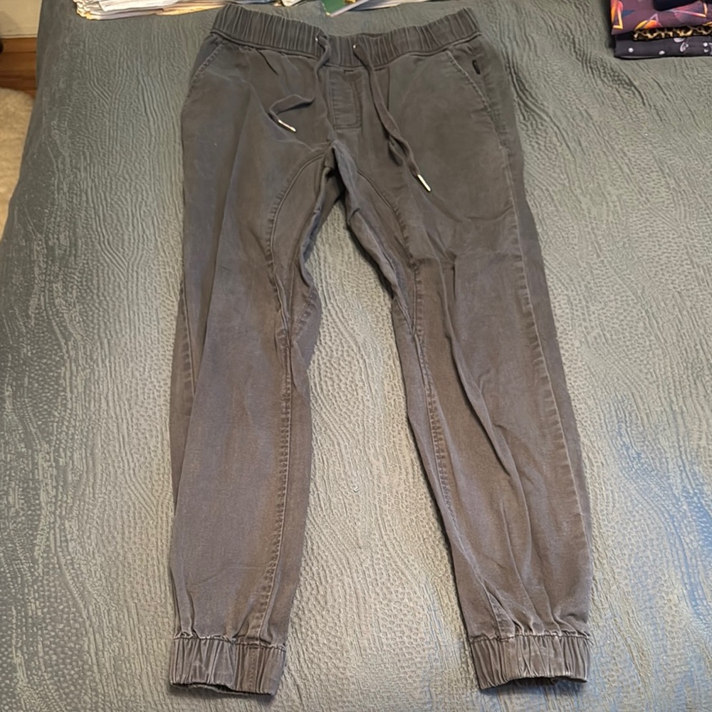 Men's Gray Jogger Pants